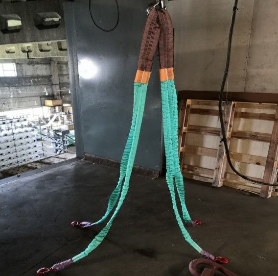 Двухветвевой строп круглопрядный  с чалочной петлей