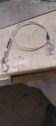 Тросик страховочный для страховки световых приборов